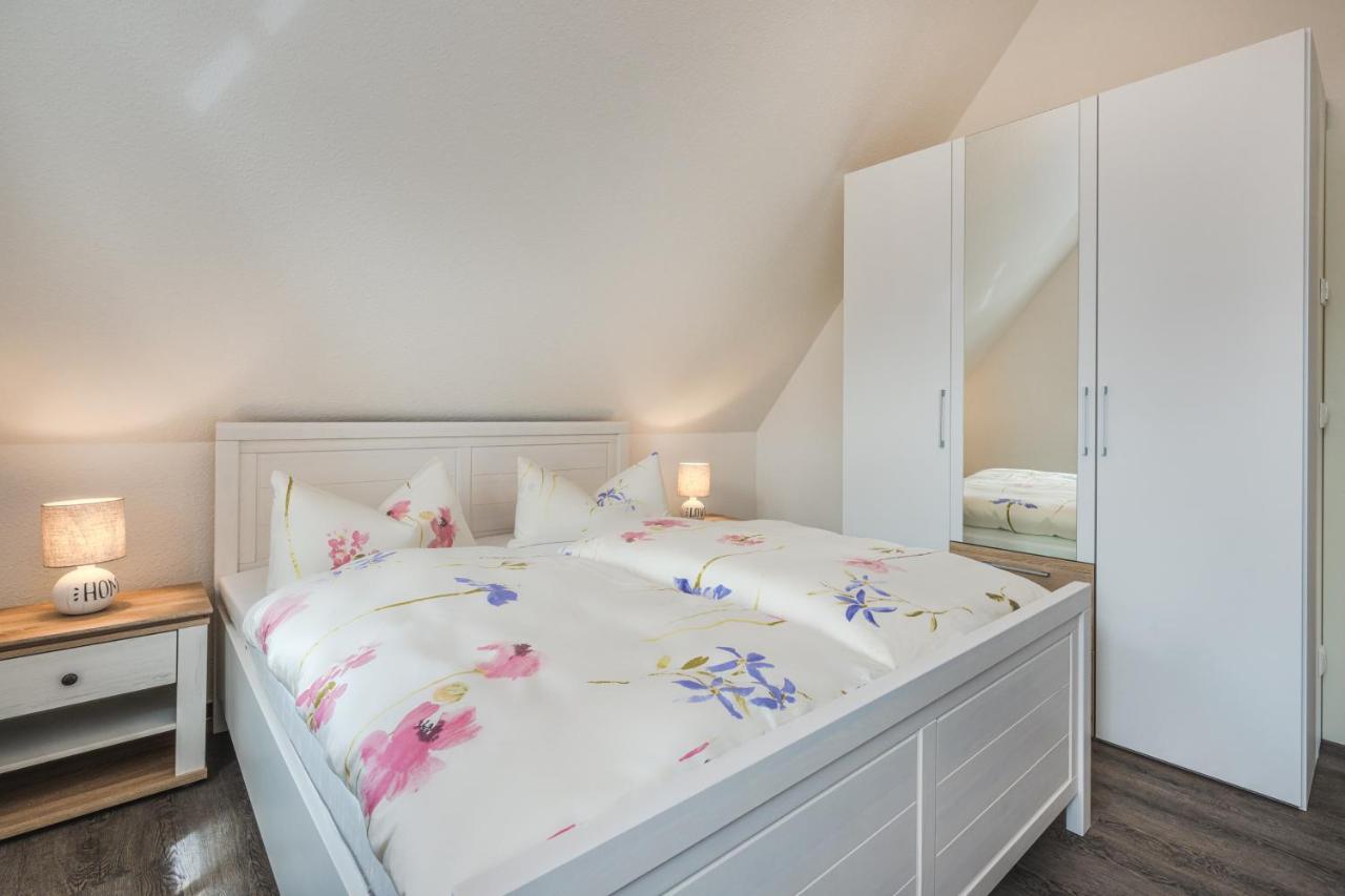 Reetdachhaus Am Haff Mit Sauna, Terrasse, Wlan Zirchow Dış mekan fotoğraf