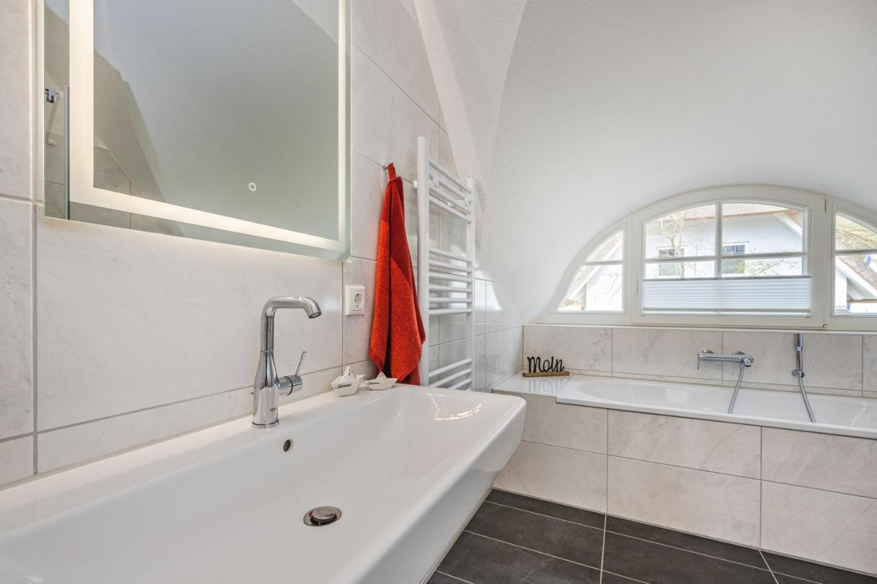 Reetdachhaus Am Haff Mit Sauna, Terrasse, Wlan Zirchow Dış mekan fotoğraf